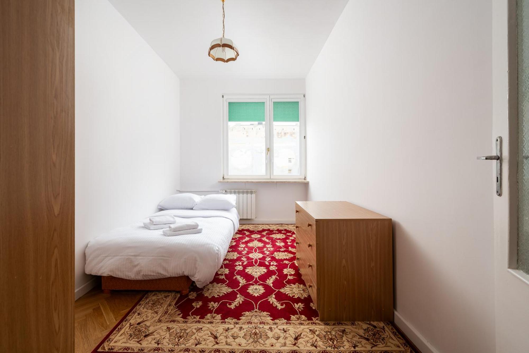Widok Central Warsaw Apartment Екстериор снимка